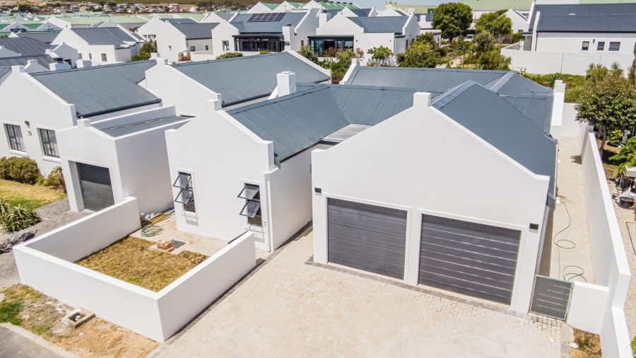 3 Bedroom Property for Sale in Sandbaai Western Cape